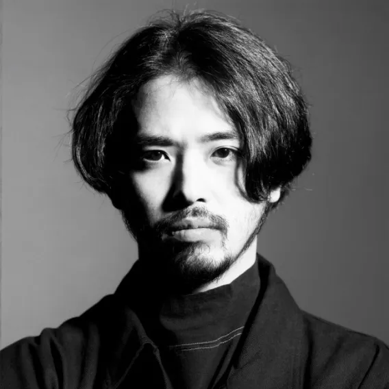 奥田民生ソロ30周年記念写真集 タミオグラフィー | 文春オンライン